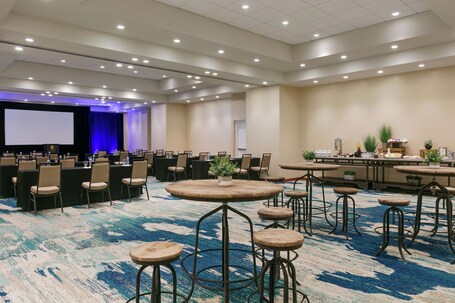 Embassy Suites by Hilton San Juan Hotel Casino - Image 72