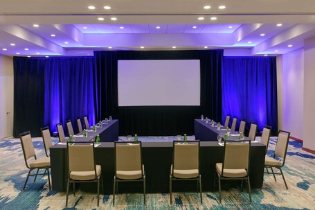 Embassy Suites by Hilton San Juan Hotel Casino - Image 38