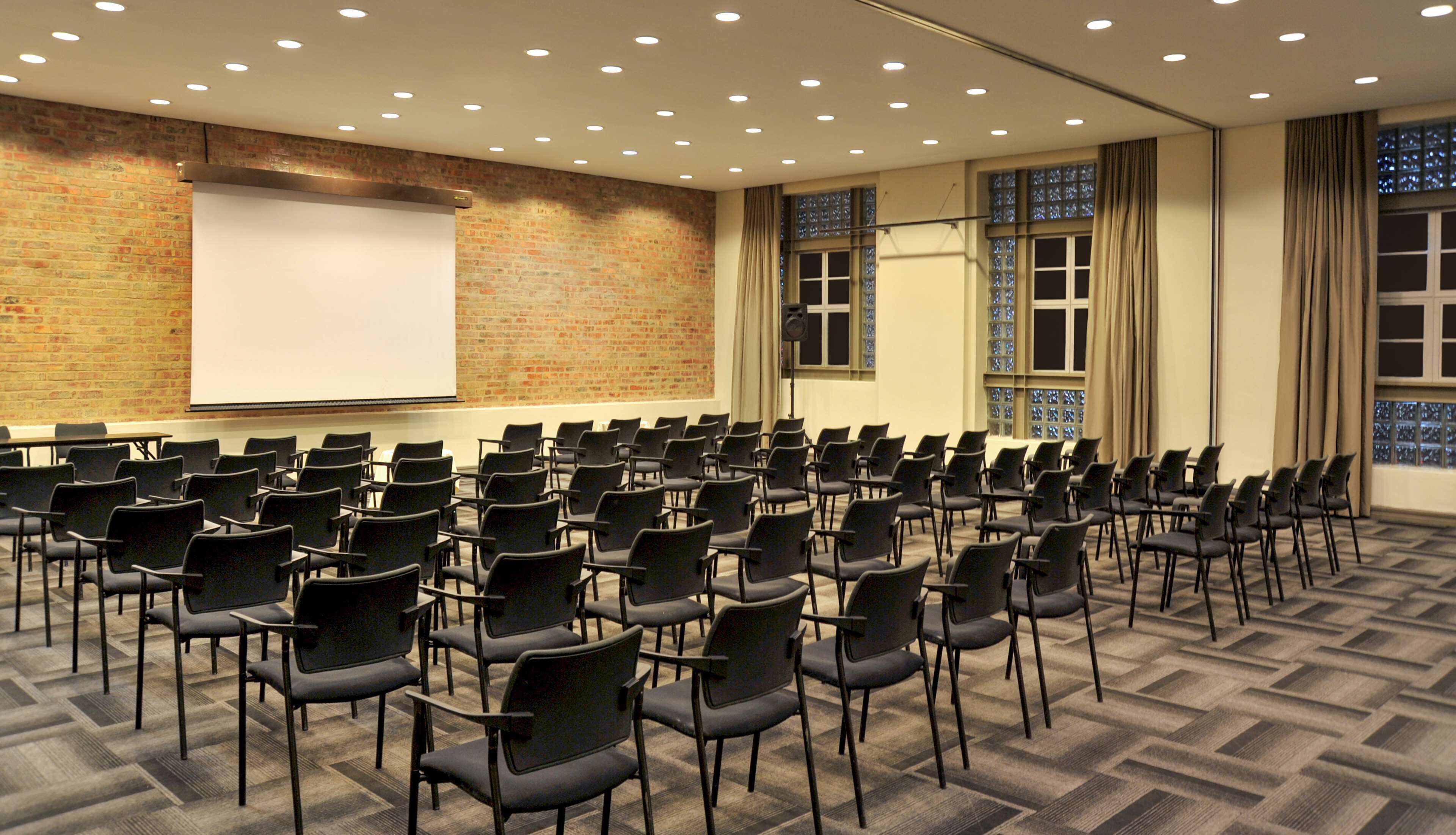 Foto - Garden Court Victoria Junction