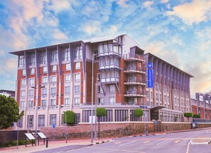 Exterior - Garden Court Victoria Junction (Cape Town)