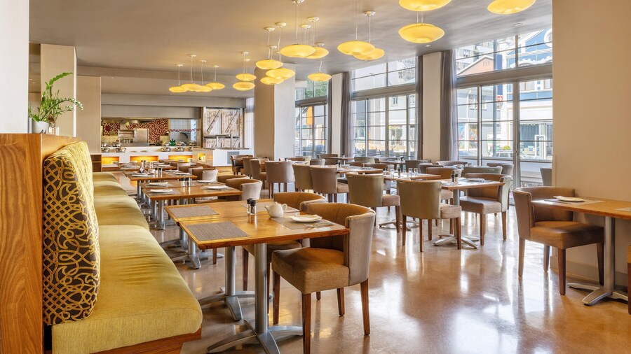 Garden Court Victoria Junction