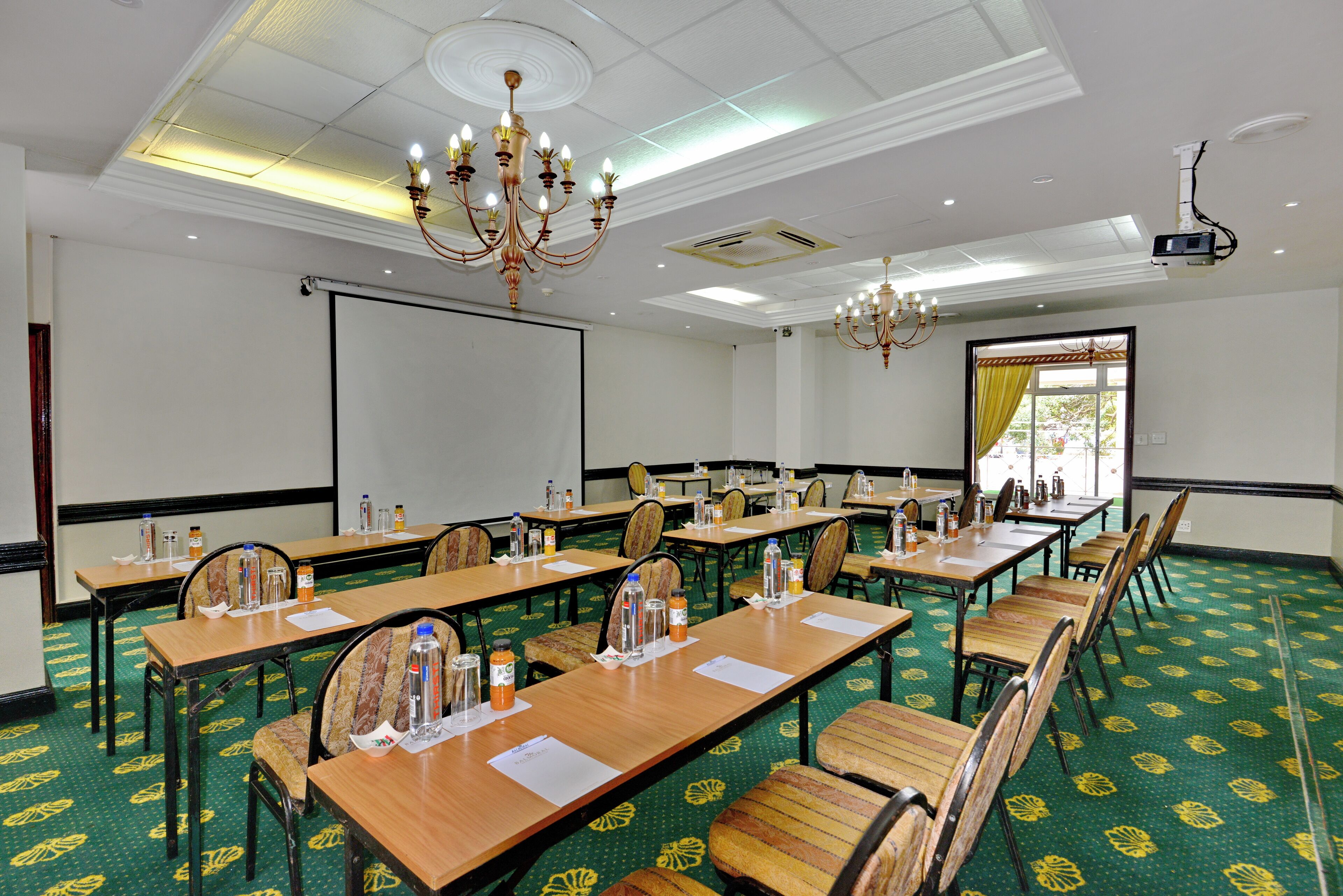 Photo - The Balmoral - Halaal