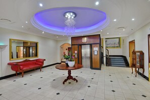 Sala de estar en el lobby