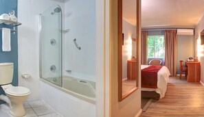 Kamar Standar, 1 Tempat Tidur King, Bebas Asap Rokok | Kamar mandi | Perlengkapan mandi gratis, pengering rambut,  dan handuk