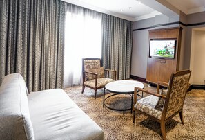 Allergikerbettwaren, Daunenbettdecken, Zimmersafe, Schreibtisch