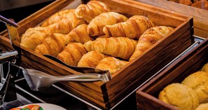 Dagelijks ontbijtbuffet inbegrepen