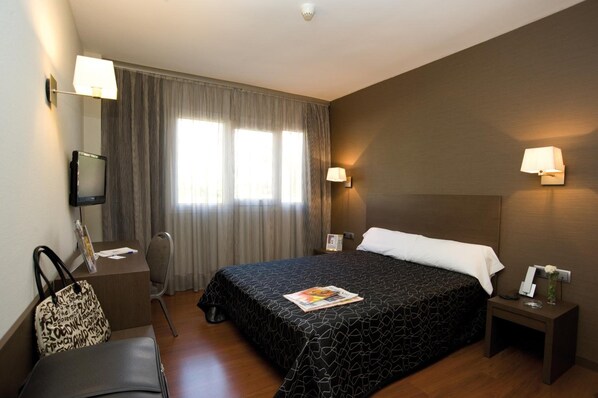 Doppelzimmer (Cama extra)