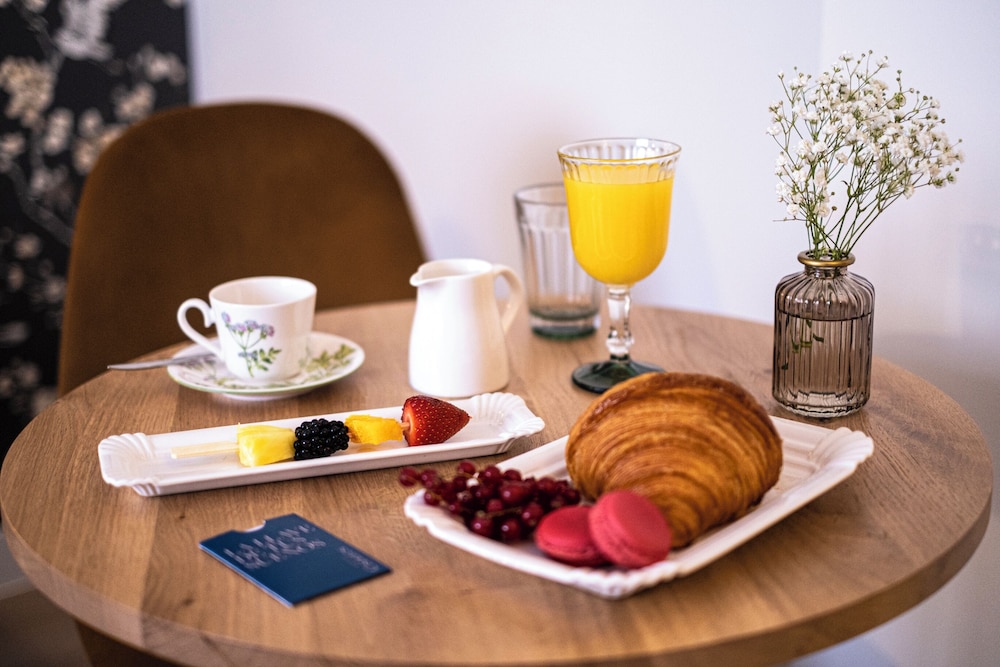 Hotel Cisneros by null