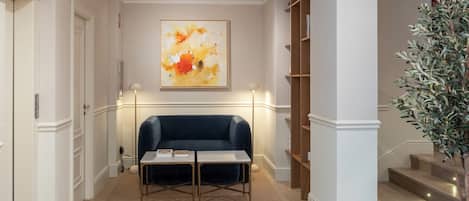 Sala de estar en el lobby