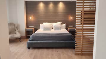 Bộ đồ giường kháng dị ứng, minibar, két bảo mật tại phòng, bàn