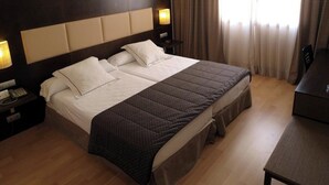 Room - Hotel Sercotel Cuatro Postes (Ávila)