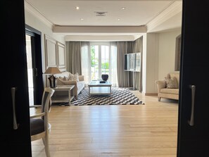 Grand-Suite, Terrasse, Meerblick (Mediterranea) | Bettwäsche aus ägyptischer Baumwolle, Allergikerbettwaren