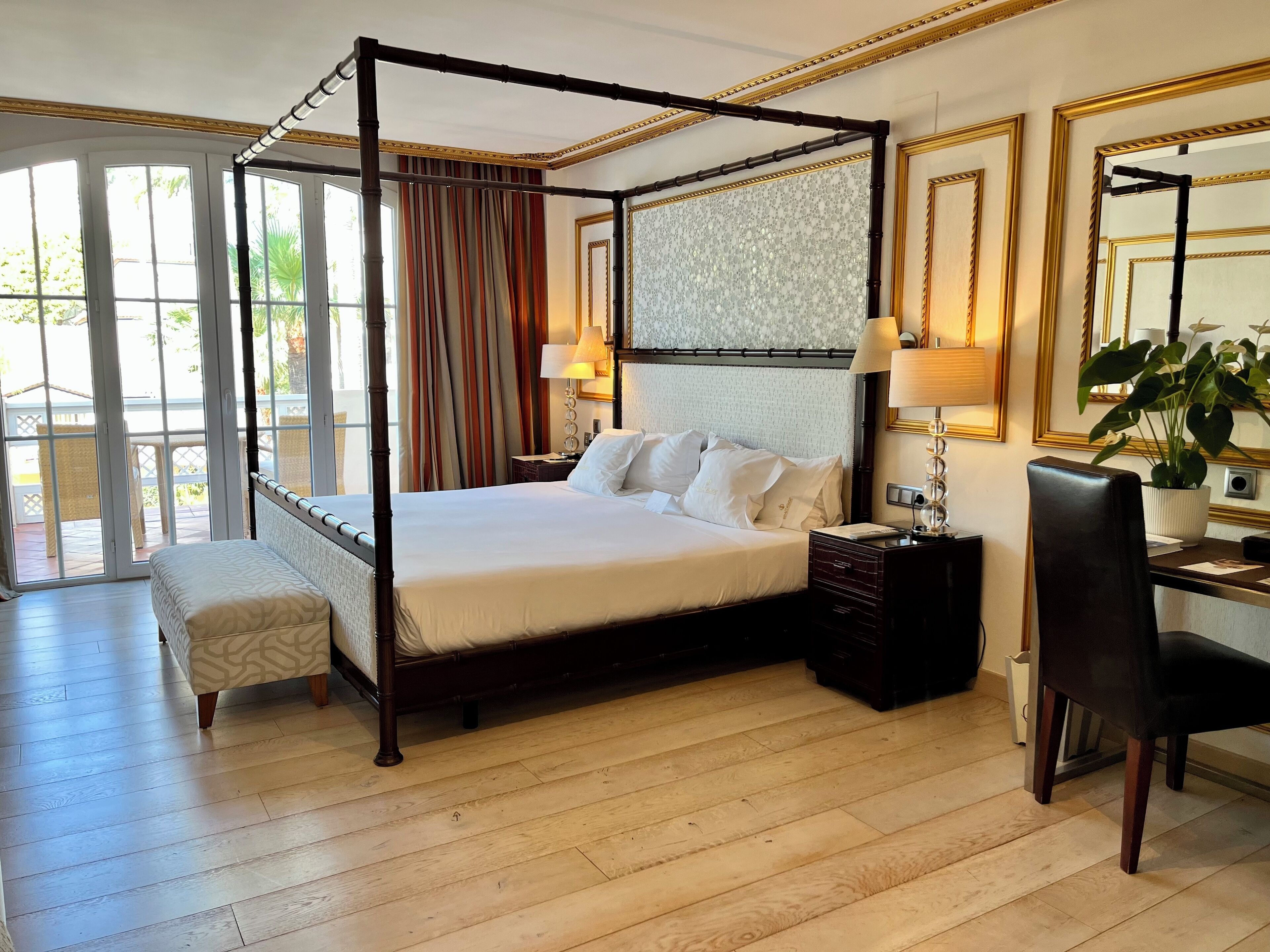 Egyptian cotton sheets, hypo-allergenic bedding available