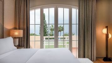 Deluxe kamer | Lakens van Egyptisch katoen, hypoallergeen beddengoed, donzen dekbedden