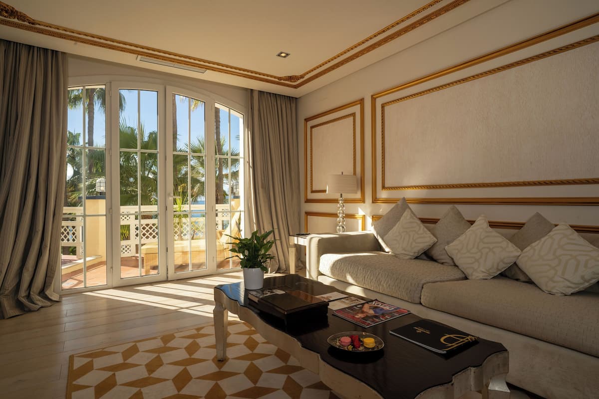 Suite, Sea View (Mediterranea) | Egyptian cotton sheets, hypo-allergenic bedding, down comforters