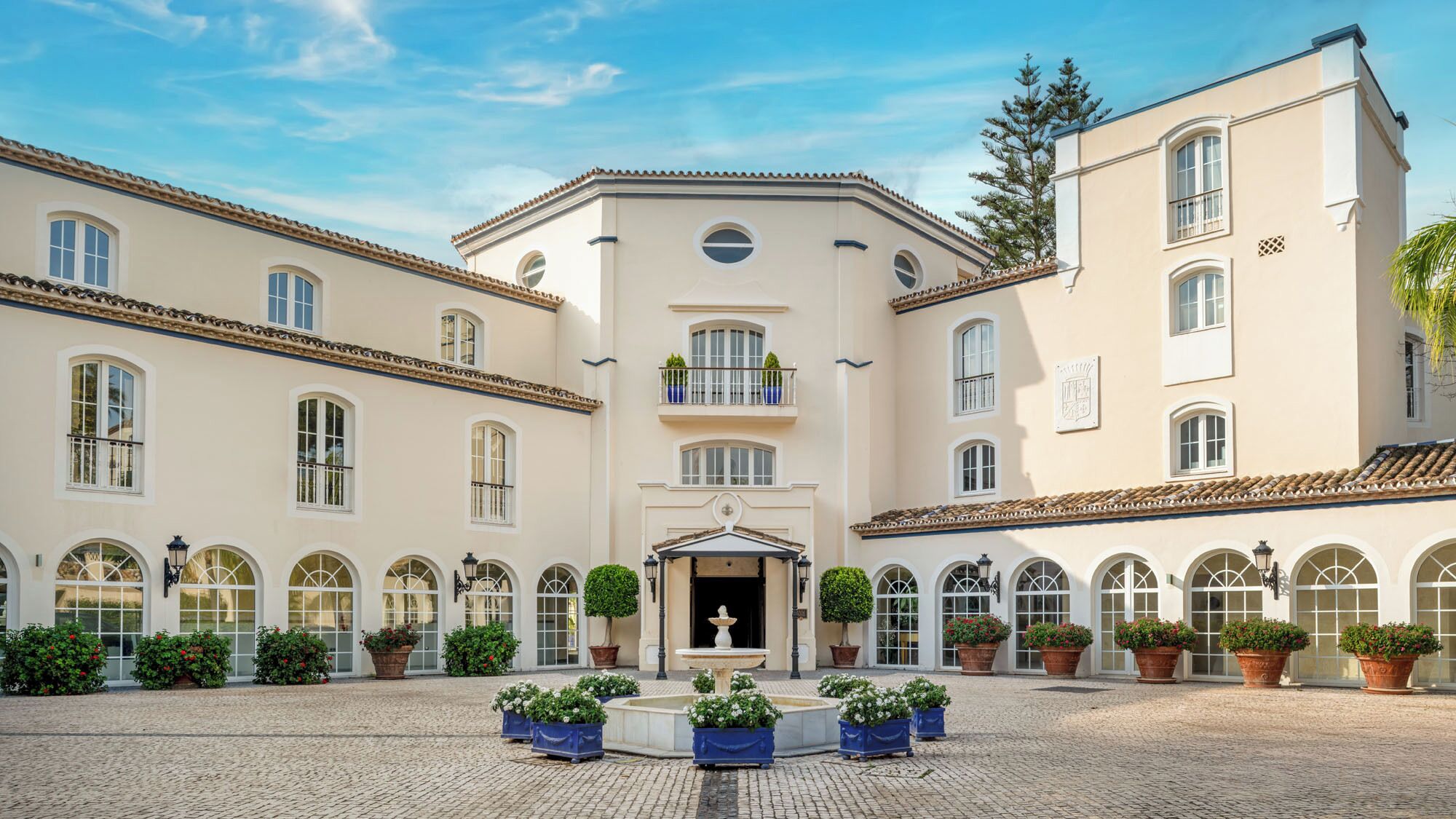 مدخل المنشأة