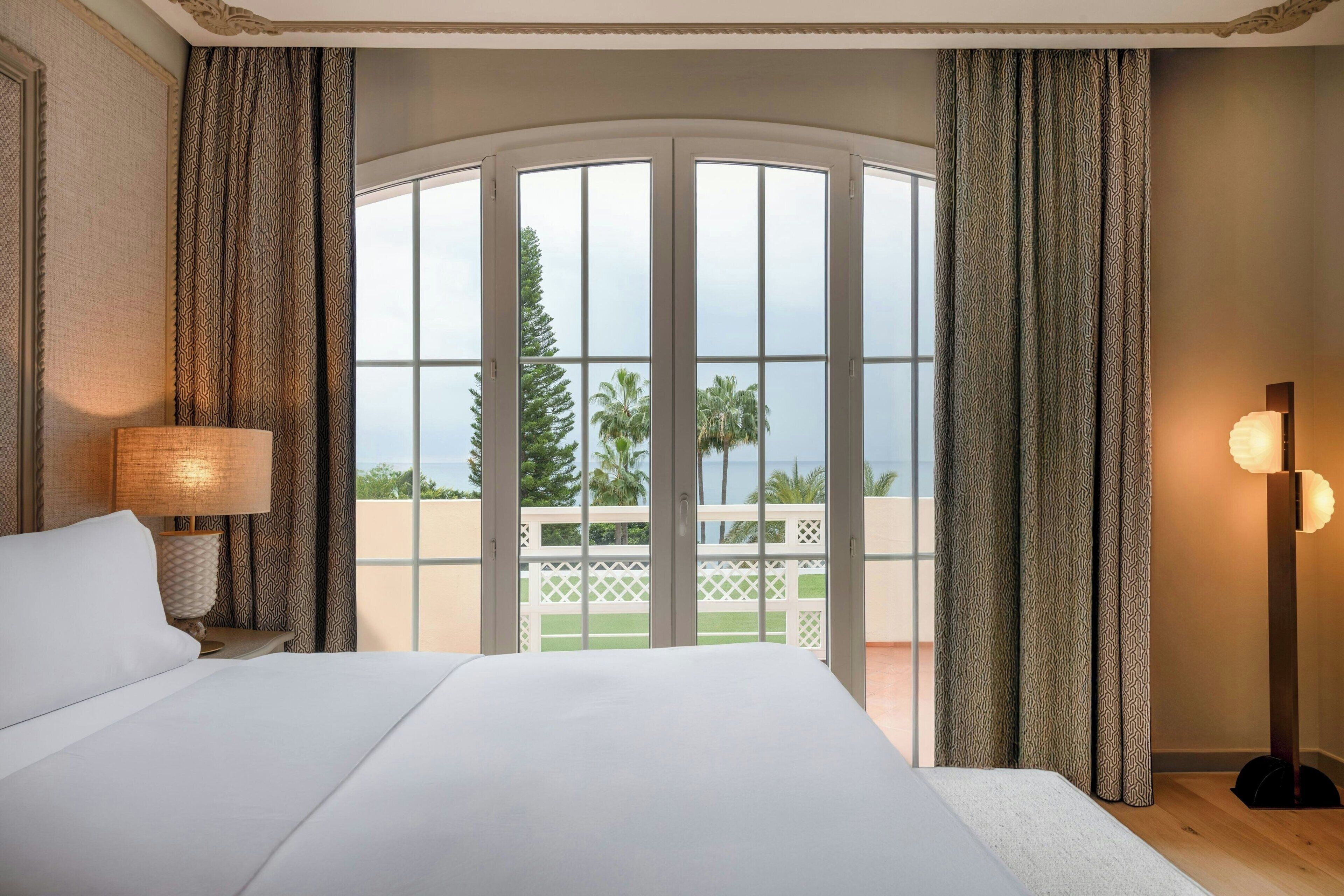 Suite Grand, 1 llit de matrimoni gran, balcó, vistes al mar | Llençols de cotó egipci, roba de llit hipoal·lergògena i cobrellits 