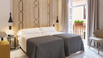Quarto casal ou duplo standard | Frigobar, cofres nos quartos, escrivaninha