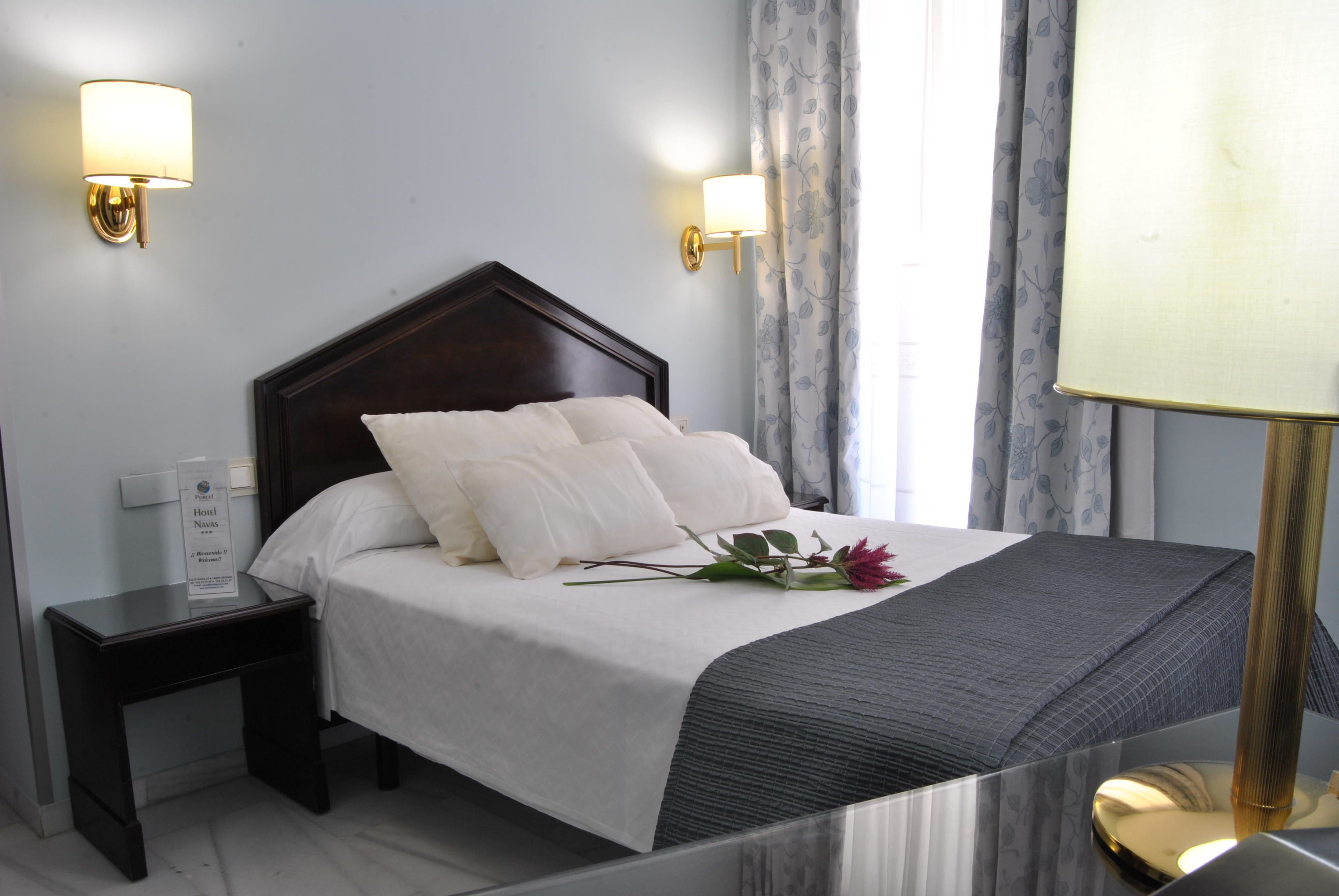 minibar, in-room safe, desk, laptop workspace