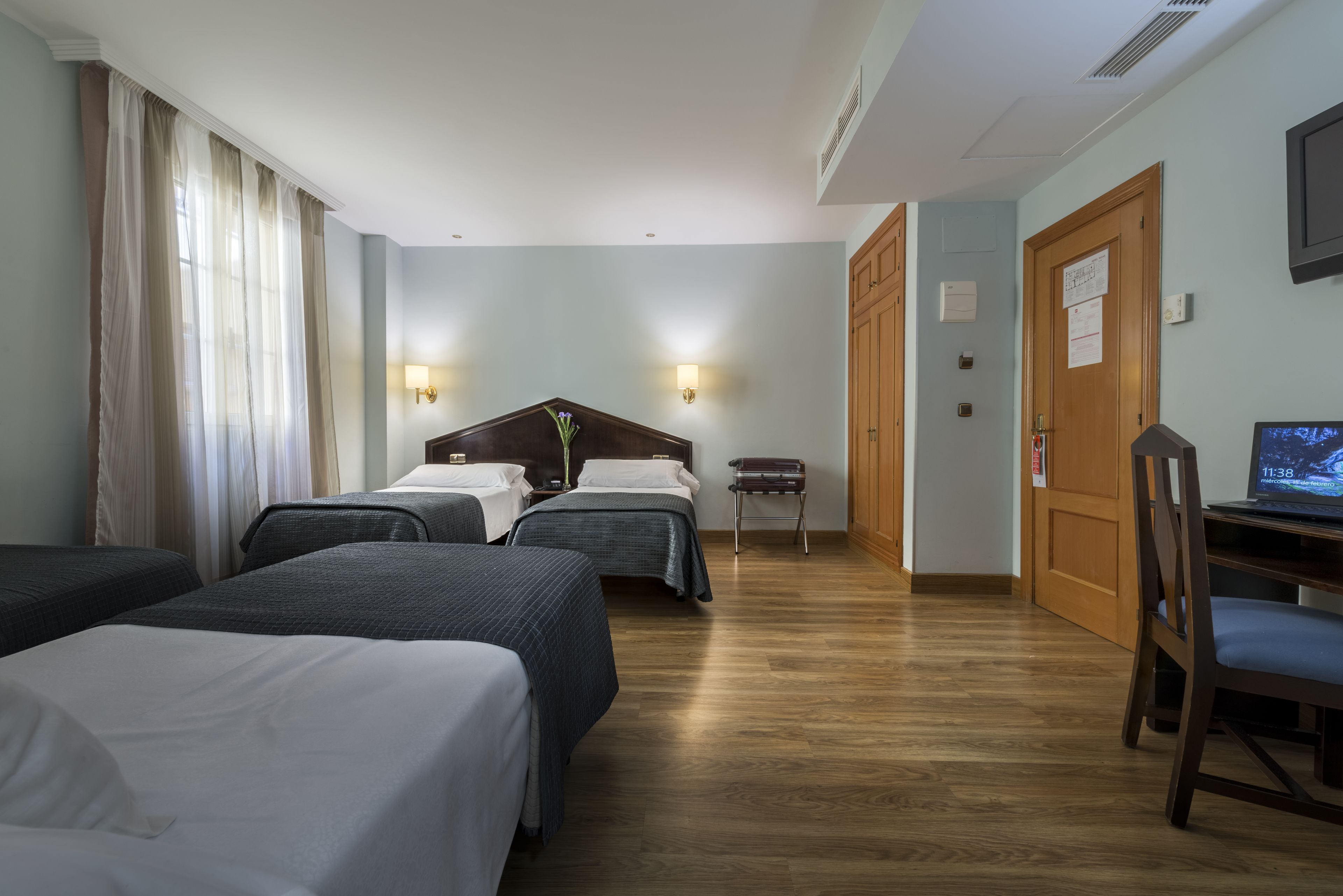 minibar, in-room safe, desk, laptop workspace