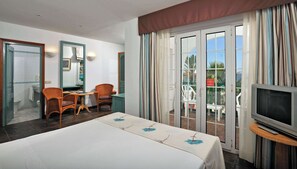 Sol Room Frontal Sea View