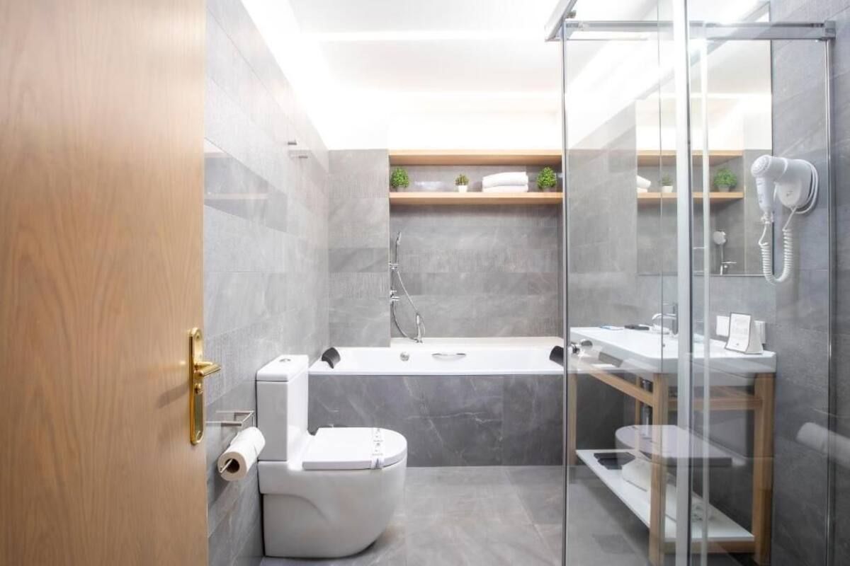 free toiletries, hair dryer, towels