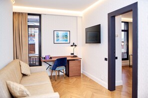 1 bedroom, down comforters, minibar, in-room safe