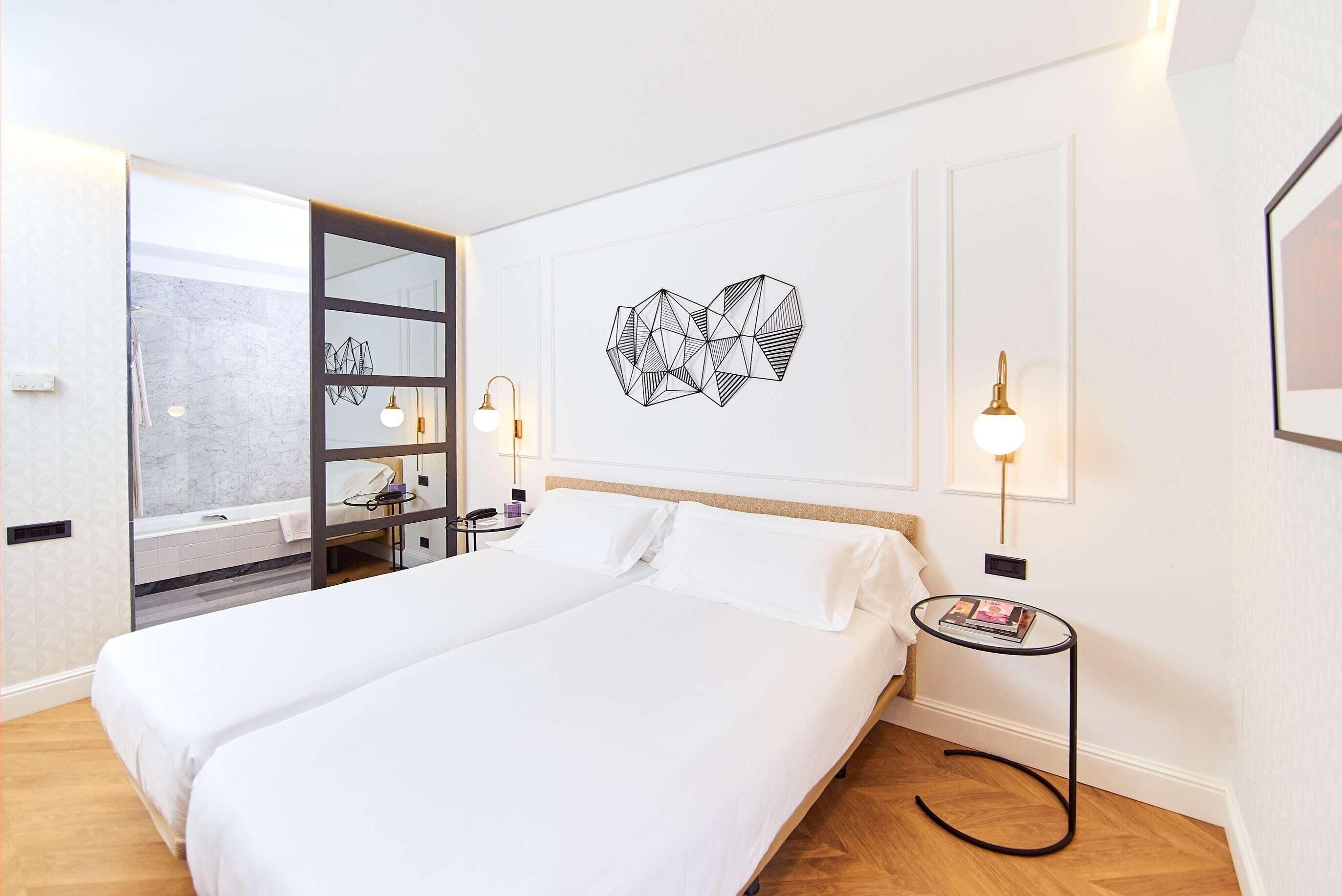 Down comforters, minibar, in-room safe, desk
