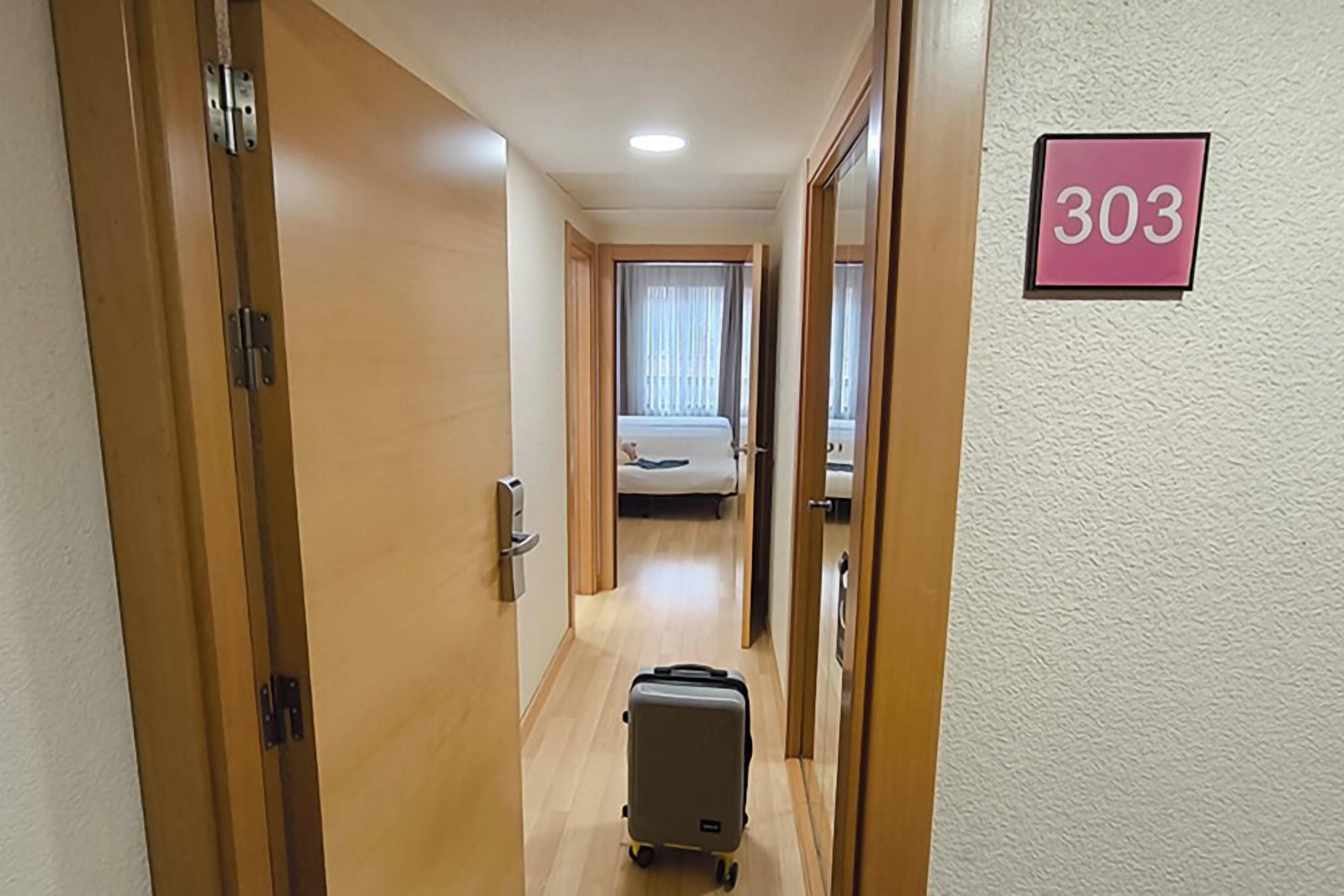 standard single or double | 1 bedroom, down duvets, minibar, in-room safe