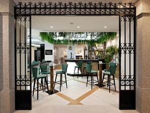 Frühstück, Mittagessen, Abendessen, mediterrane Küche 