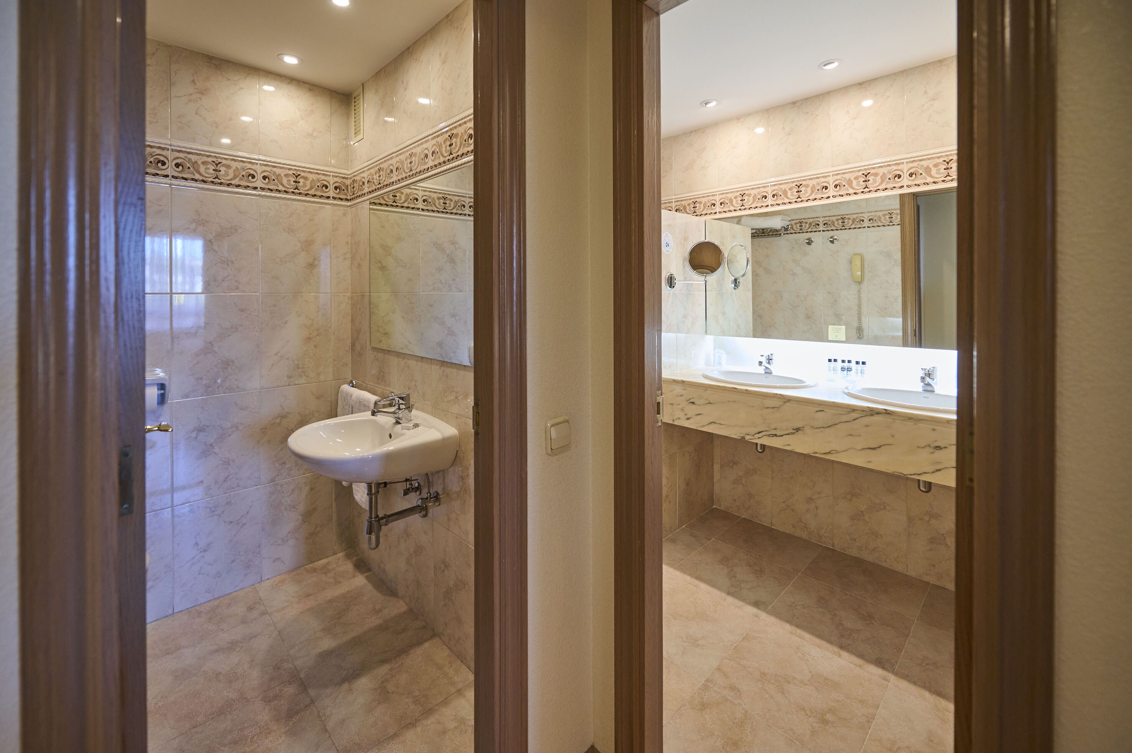 superior suite | 1 bedroom, premium bedding, in-room safe, desk