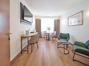 Superior Suite | 1 bedroom, premium bedding, in-room safe, desk