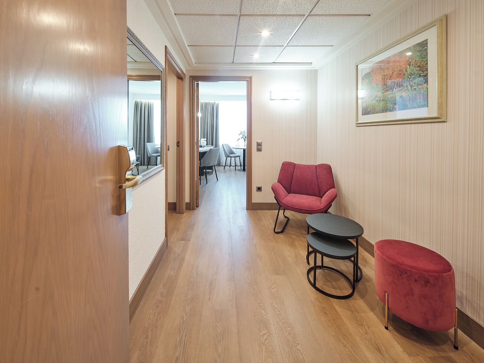 superior suite | 1 bedroom, premium bedding, in-room safe, desk