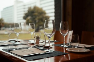 Breakfast, lunch, dinner served; garden views