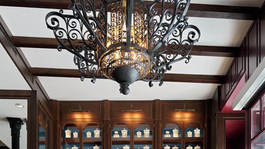 H10 Corregidor Boutique Hotel
