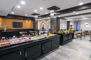 Daily buffet breakfast for a fee - Hotel San Gil Sevilla (Seville)