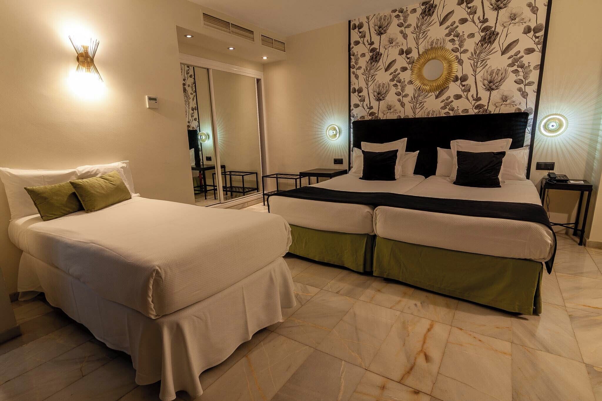 Chambre Familiale (2 adults and 1 child)