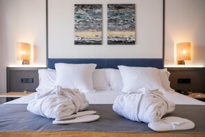 Ropa de cama de alta calidad y minibar 