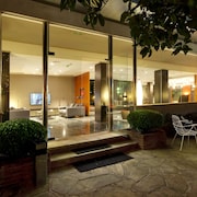 Hotel Astari