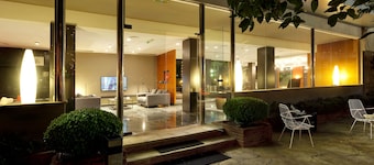 Hotel Astari