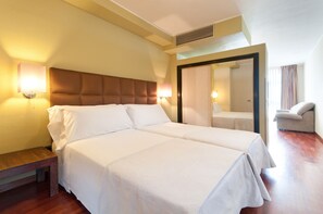 Standard Special rate | Minibar, in-room safe, free cots/infant beds, free WiFi