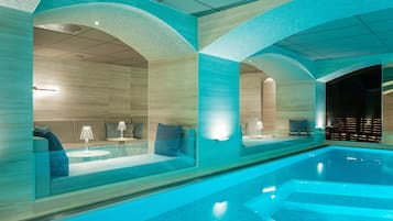 Piscine couverte