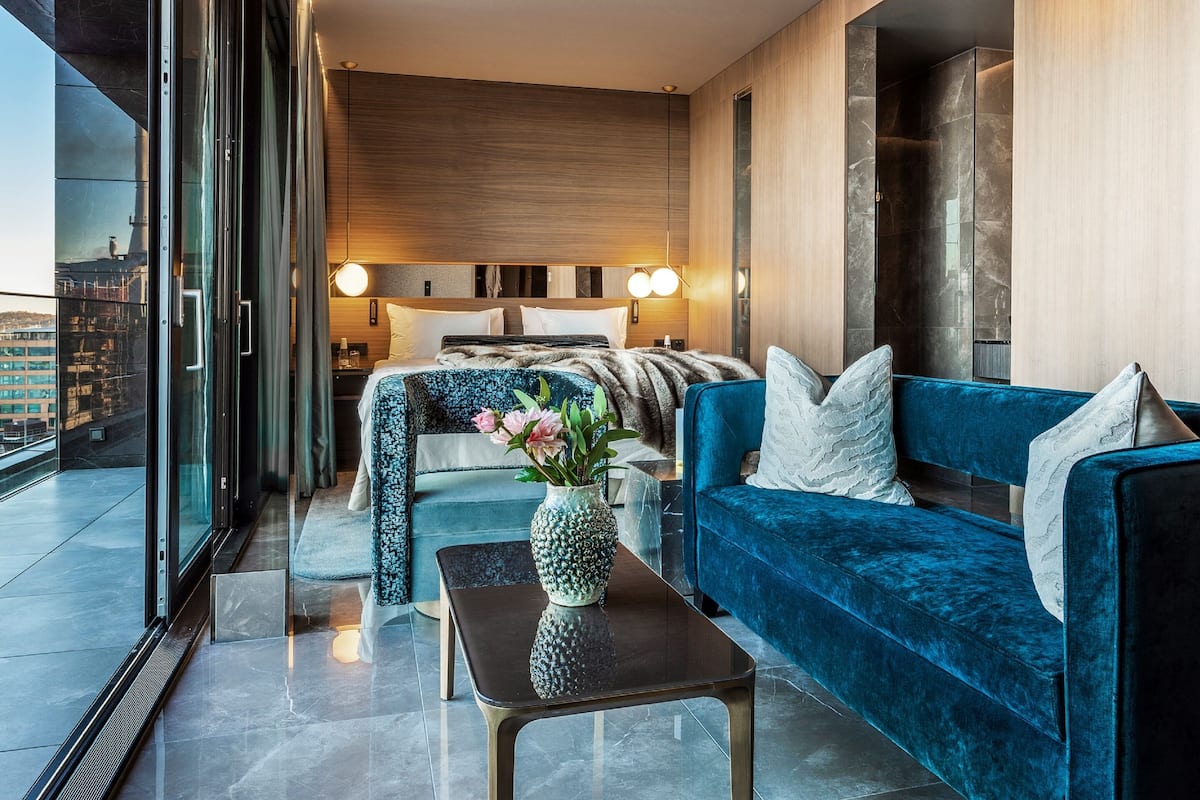 penthouse - min. age 25+ | 1 bedroom, egyptian cotton sheets, premium bedding, pillow-top beds