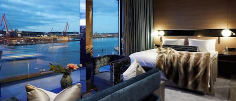 Penthouse - min. age 25+