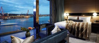 Hotel Riverton