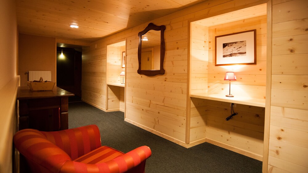 Hotel Suisse Champéry by null