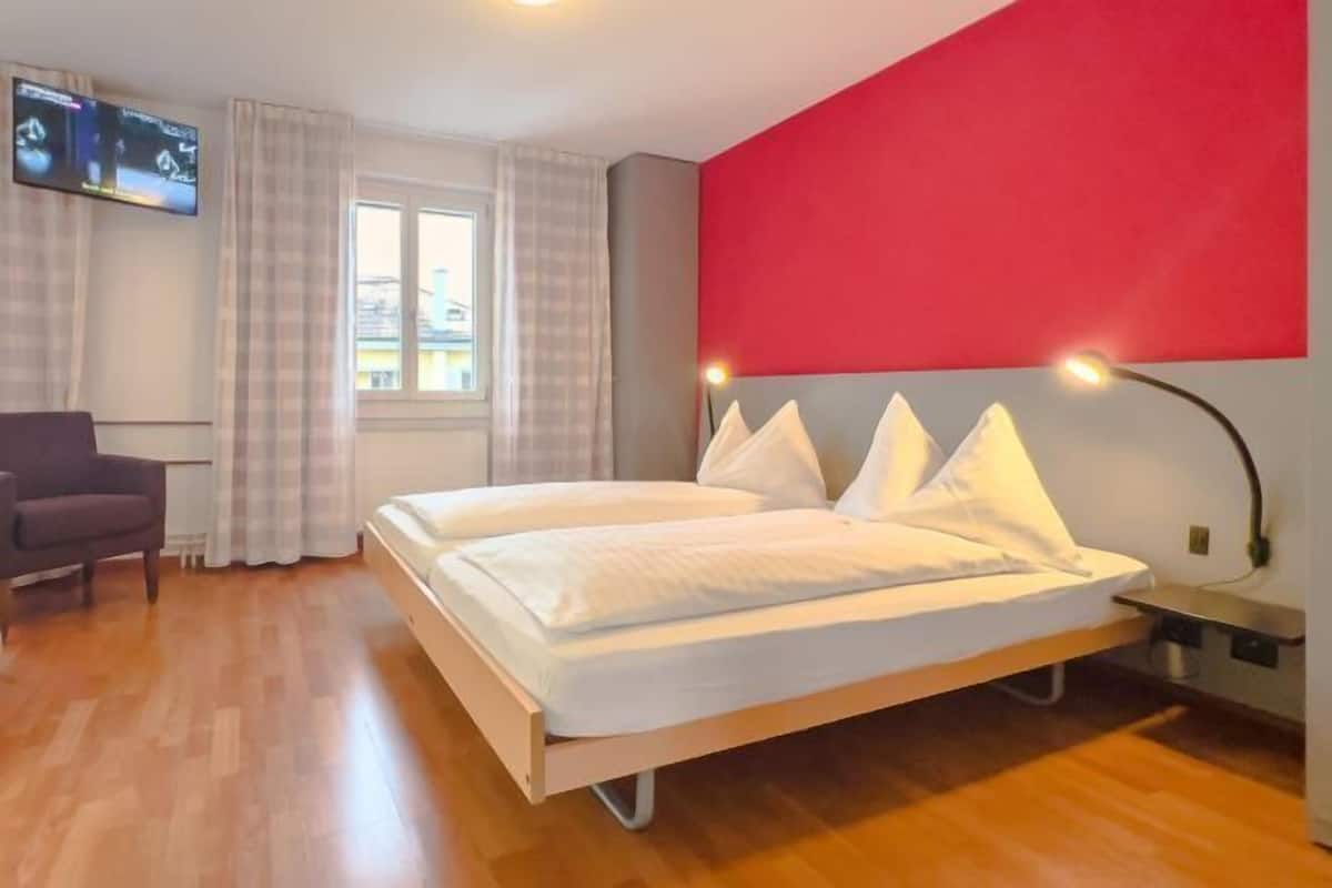 1 chambre, coffres-forts dans les chambres, décoration personnalisée