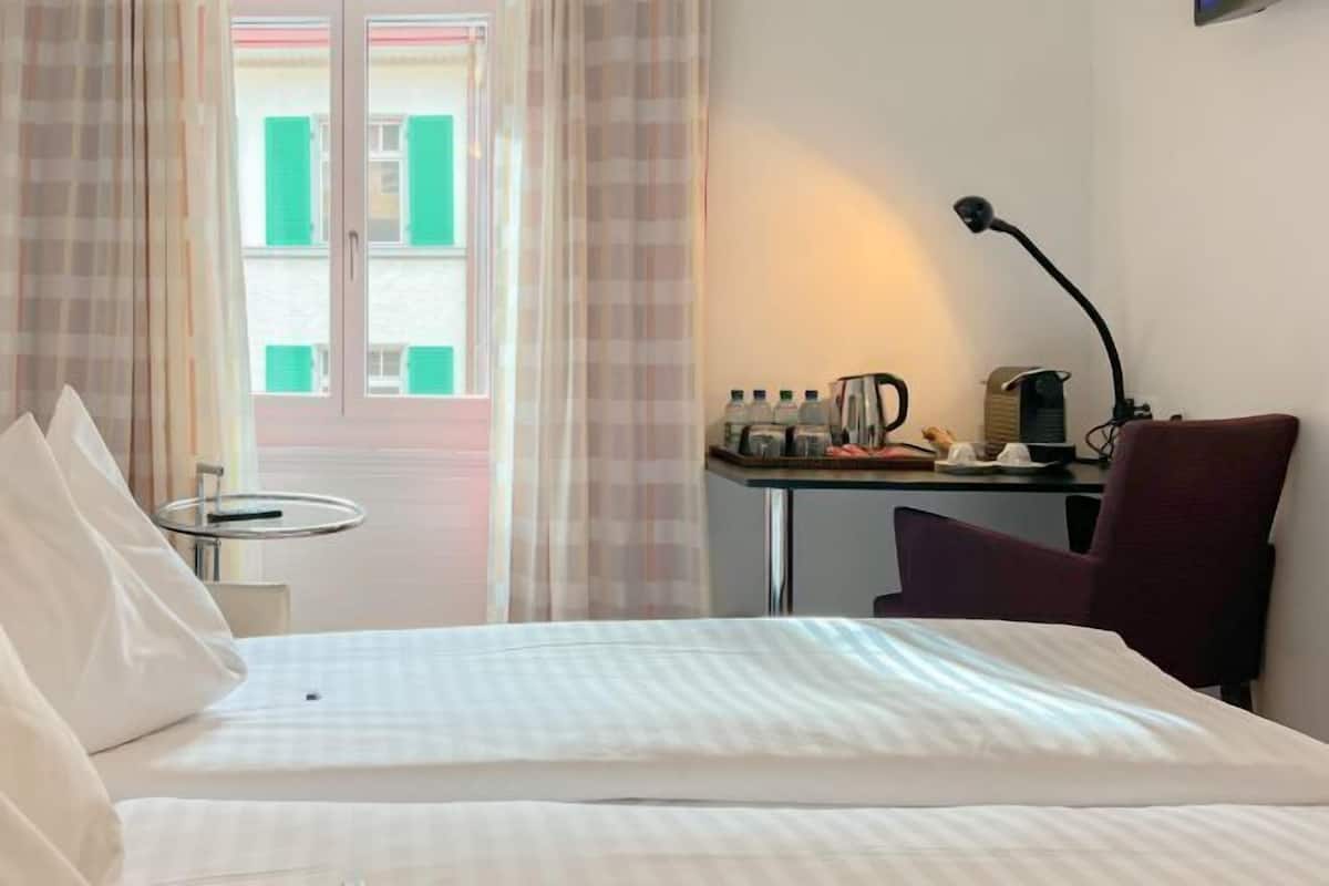 In-room safe, desk, laptop workspace, blackout drapes