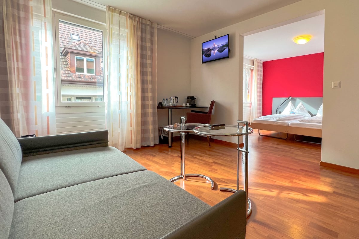Quadruple Room | 1 bedroom, in-room safe, individually decorated, individually furnished