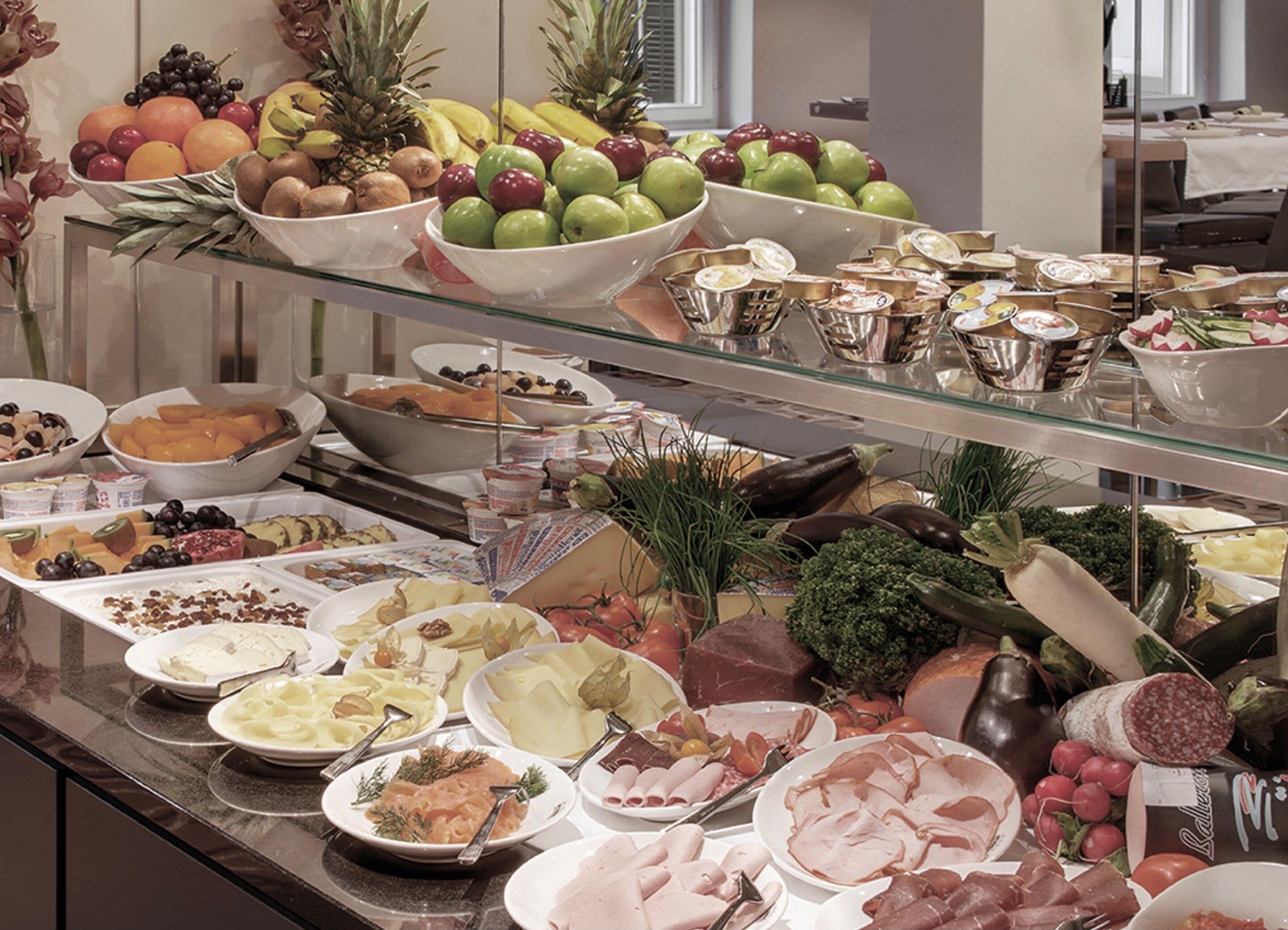 Bao gồm bữa sáng buffet hàng ngày 